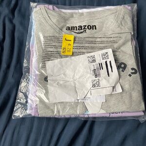 Amazon Essentials Disney’s Frozen Shirt Pack Never opened 4 pack